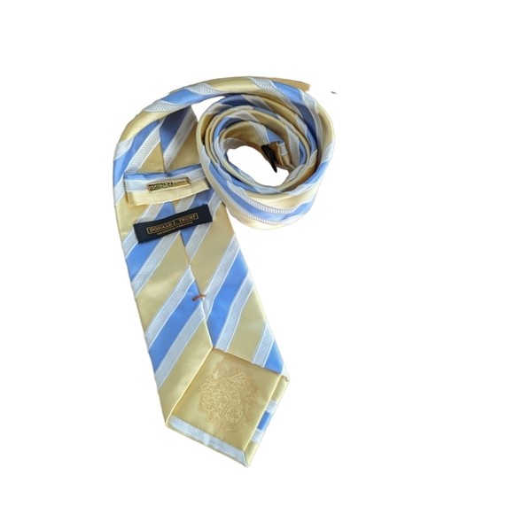 Donald Trump Signature Collection tie - Picture 2 of 3